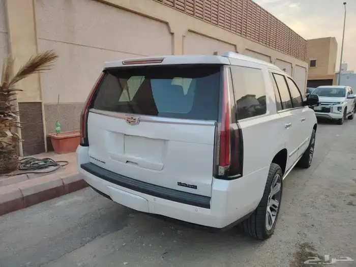 كاديلاك 2019 5