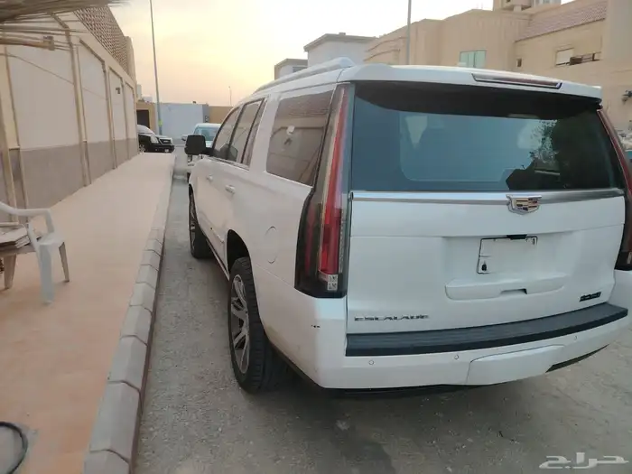 كاديلاك 2019 6