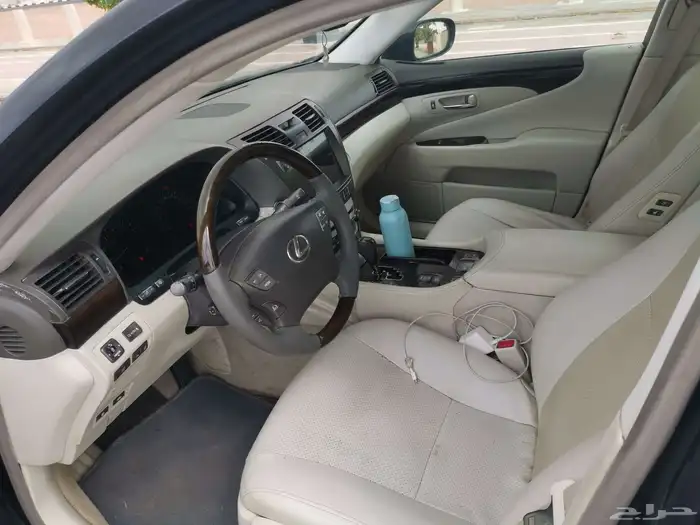 للبيع لكزس ال س 460 موديل 2008 9