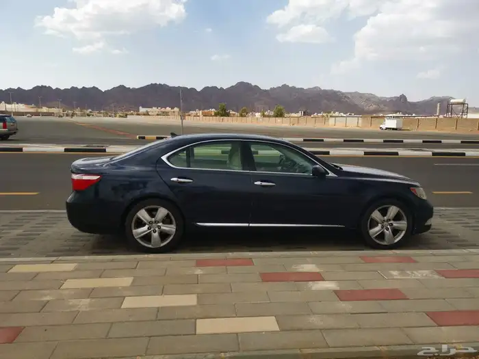 للبيع لكزس ال س 460 موديل 2008 0