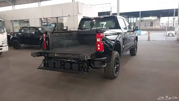 شفروليه سلفرادو Z71 LT بكب غمارتين 2025 10