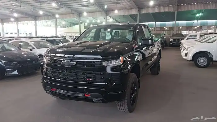 شفروليه سلفرادو Z71 LT بكب غمارتين 2025 12