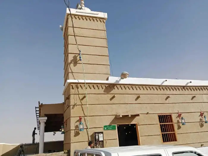 نقوم ببنيان البيوت التراثيه من الحجر والطين 2