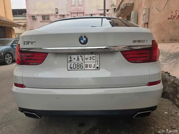 BMW 550i بحاله ممتازه وشرط المحركات والبديمرشوش كامل تجميلي 8