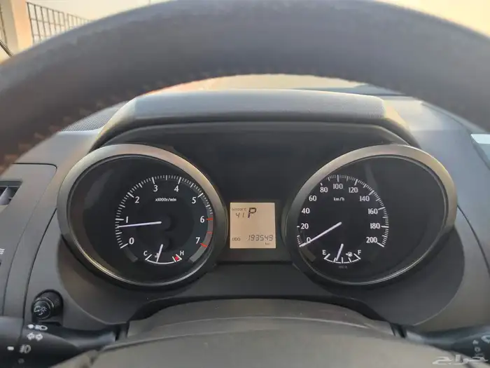 برادو V6 نظيف ممشى قليل 12
