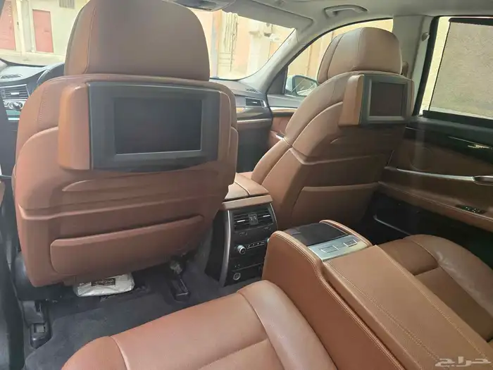 BMW 550i بحاله ممتازه وشرط المحركات والبديمرشوش كامل تجميلي 6