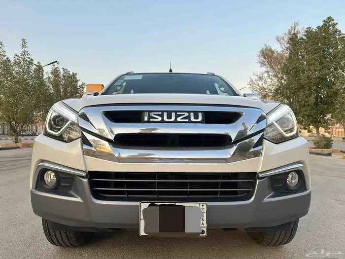 ايسوزو MUX 2020 2