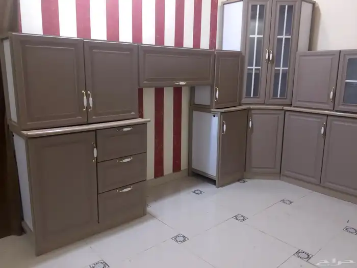 مطبخ للبيع مجدد مقاس 6امتار 1