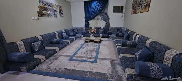 عرض على مجلس 12 متر 2