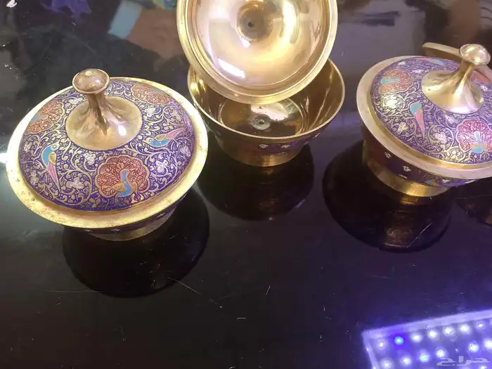 البيع صباب عدد 150سعرهم مبخره 75ريال وصحون 500ريال 3