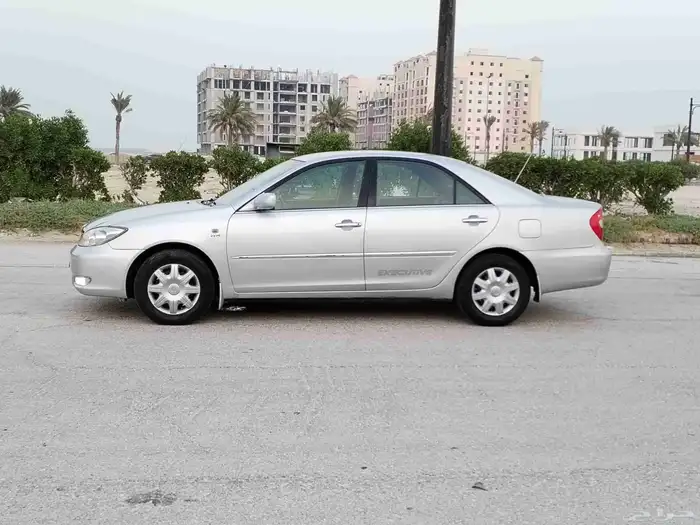 تايوتا كامري مديل 2003 4
