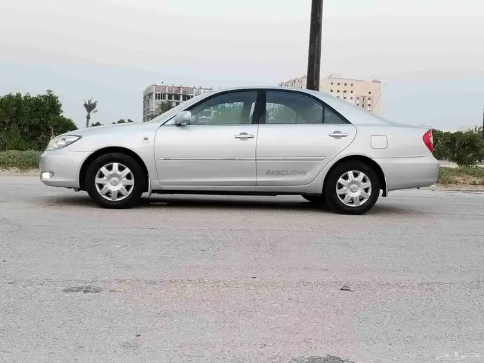تايوتا كامري مديل 2003 5