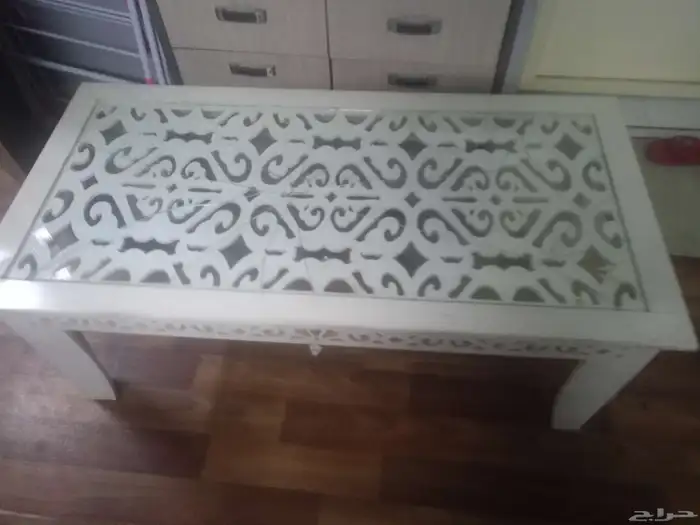 مجلس عباره عن 5 كراسي وطربيزه للبيع 3