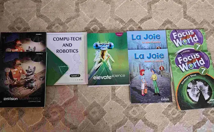 كتب Grade 7 منهج عالمي 0