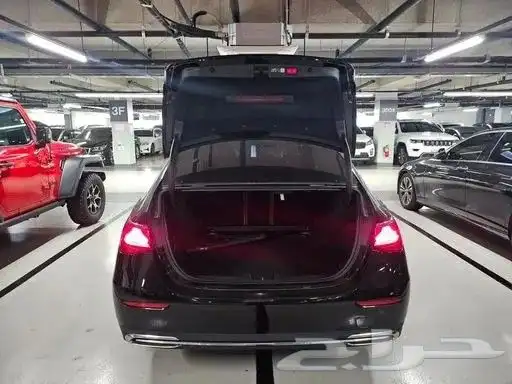 مرسيدس-بنز E300 2024 استيراد من كوريا - معرض العصيمي 2