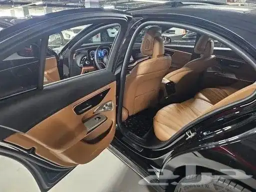 مرسيدس-بنز E300 2024 استيراد من كوريا - معرض العصيمي 12