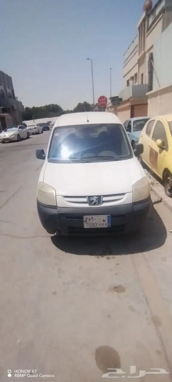 بيجو فإن 2009 0