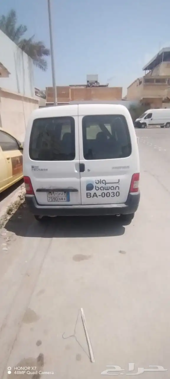 بيجو فإن 2009 1