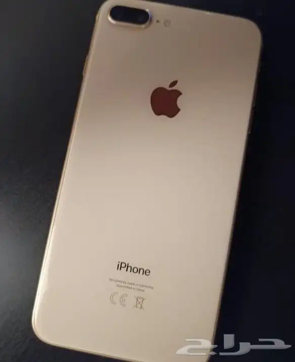 iPhone 8 plus شبه الجديد 7