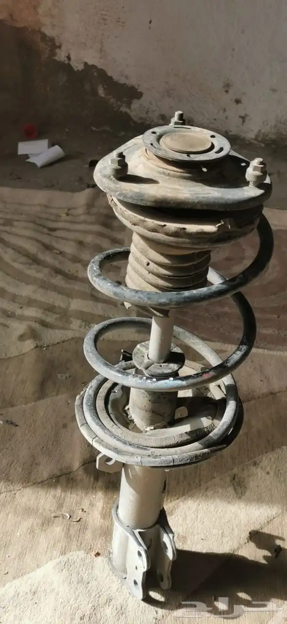 مساعد يمين كورلا 2001 الي 2007 0