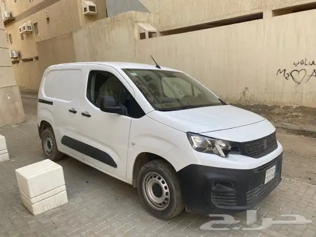 للبيع بيجو بارتنر موديل 2023 9
