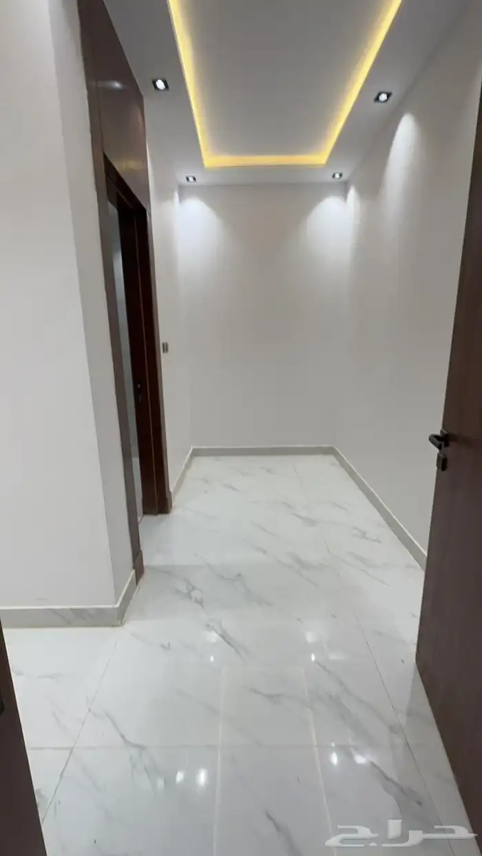فيلا للبيع مساحه 300 حي الرمال الجنادريه 15