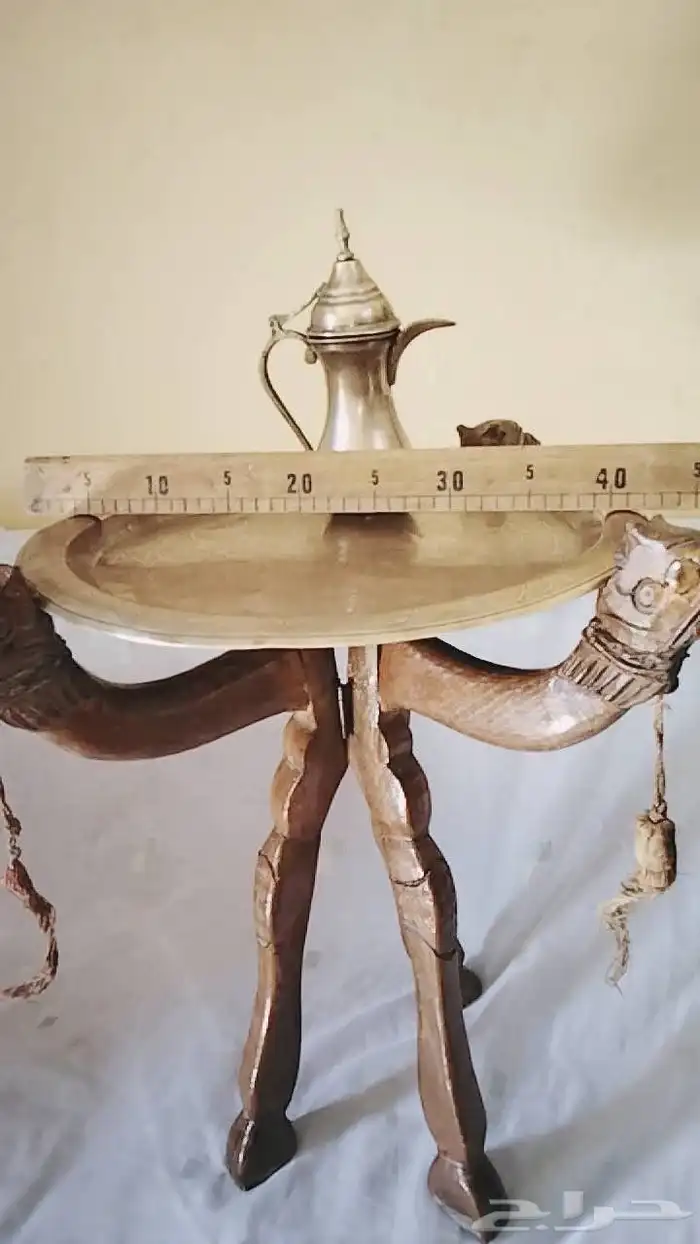 طاوله علي شكل جمل للعرض فقط 1