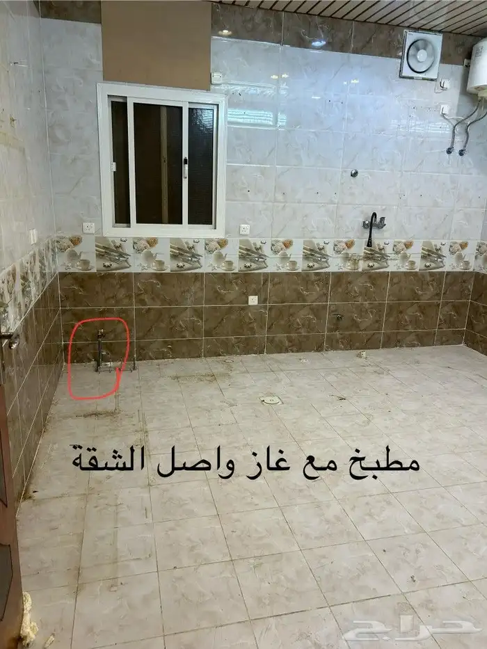 شقة خمس غرف بسطح للايجار 5