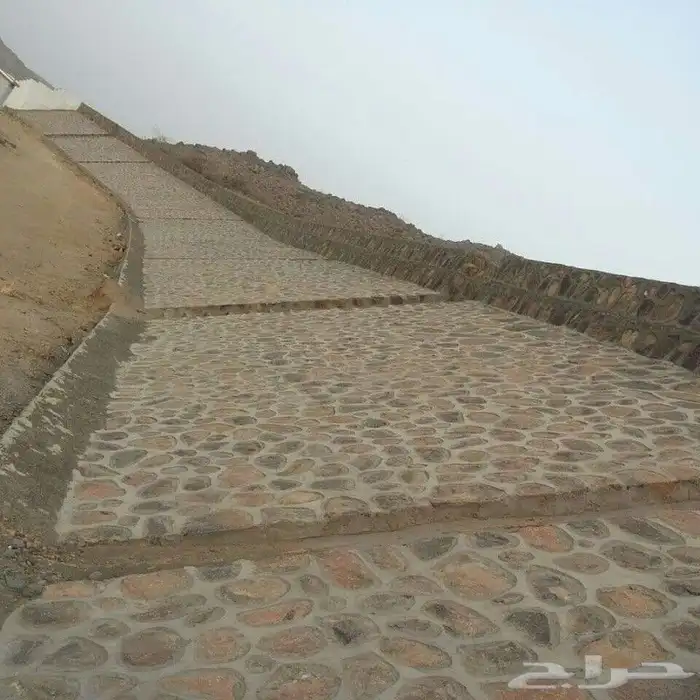 مقاول حجر وردميات وتربه زراعيه وجميع المواد 3