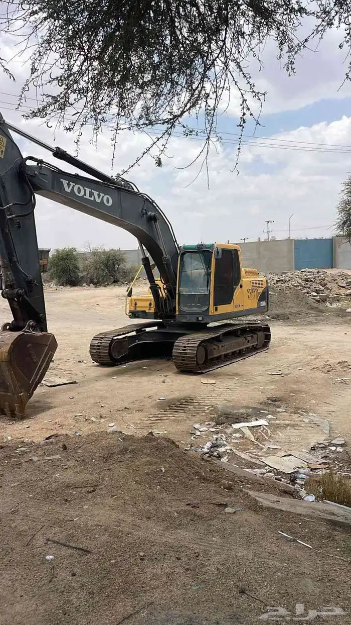 بكلين للبيع فلفوه. ماشي 14الف 0