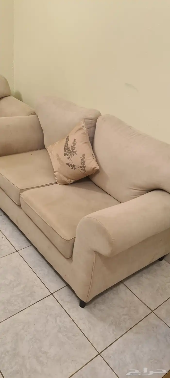 شاشة وكنب وسرير 2