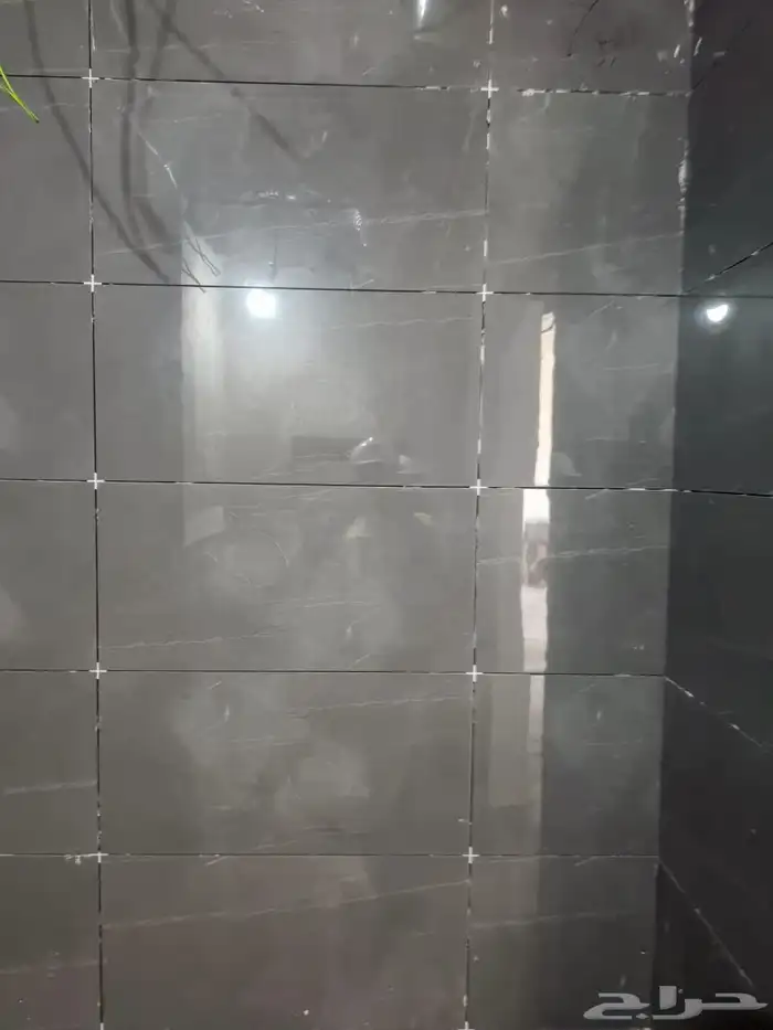 مبلط سراميك بورسلين ورخام ودرج وترميم وتكسيروترويبه الأسطح 0