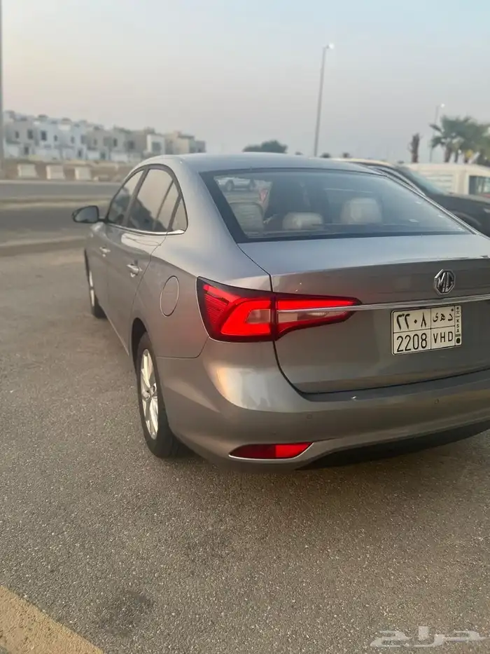 بيع سيارة امجي 5 7