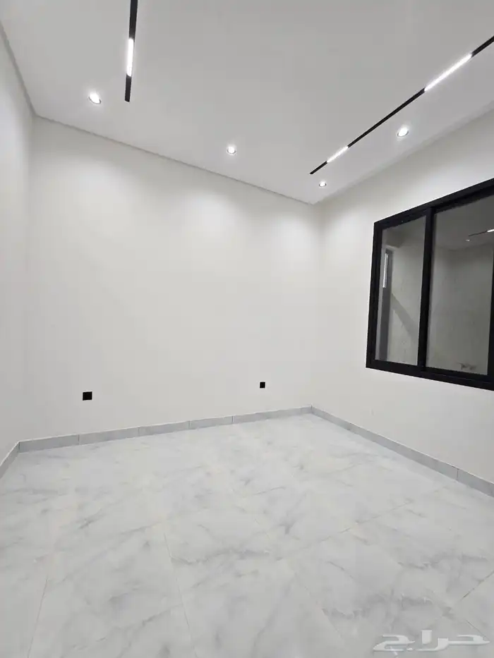 دور أرضي 11