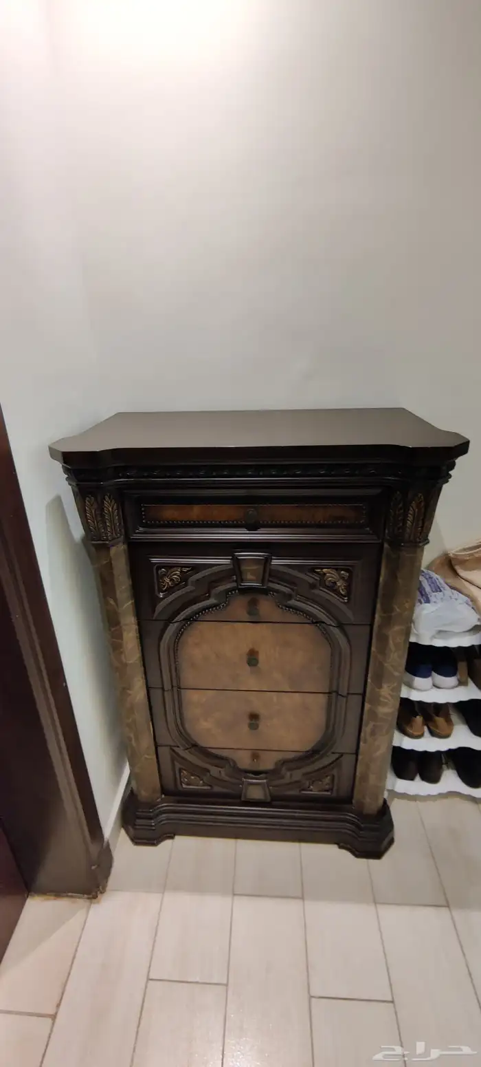 Complete king bedroom set made of wood featuring a 200x200 b 9