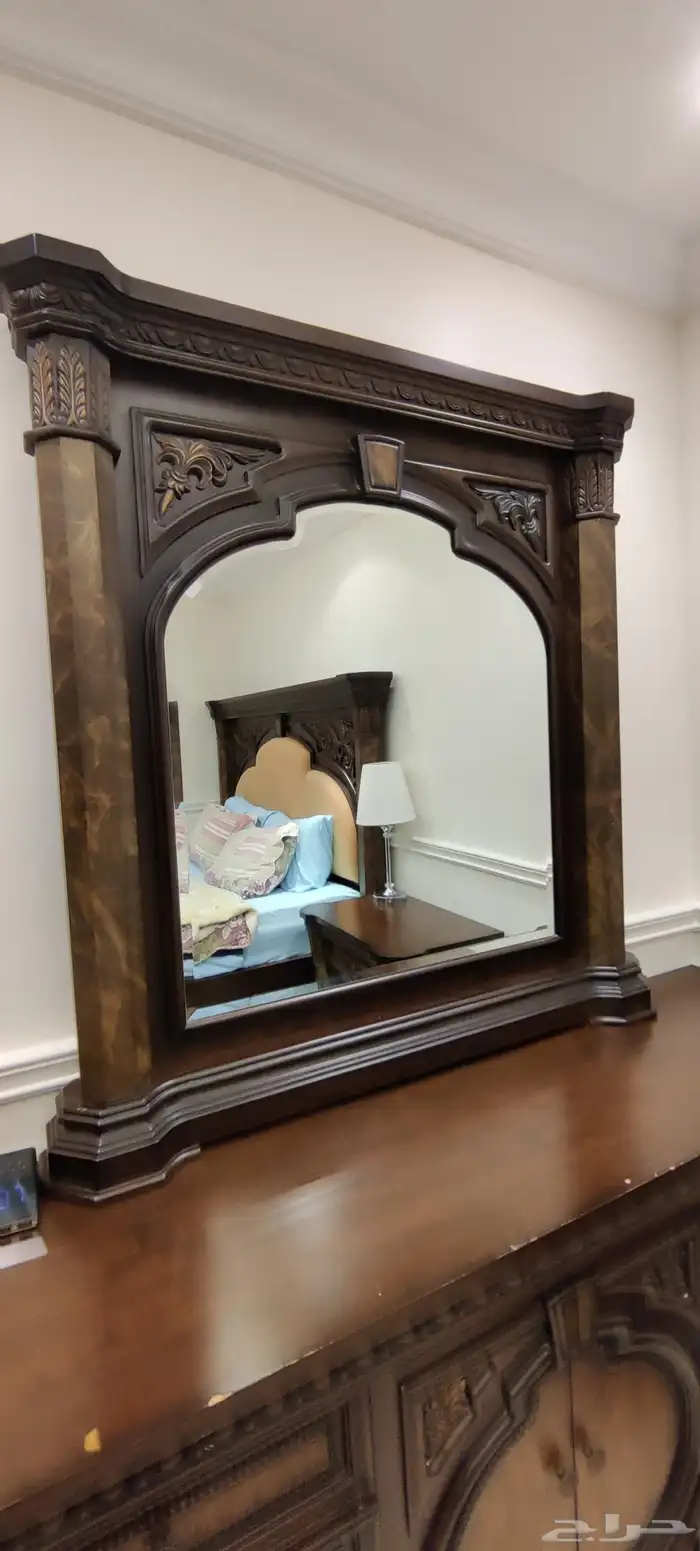 Complete king bedroom set made of wood featuring a 200x200 b 5