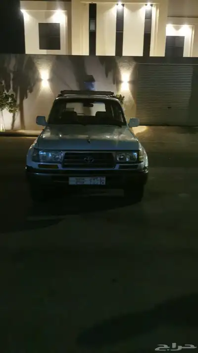 السلام عليكم ورحمة الله للبيع جيب موديل 1995 5