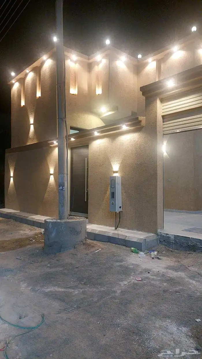 فله للبيع بحره بن لادن 6غرف مساحتها 312 0