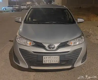 تويوتا يارس 2019 نظيفة على الشرط 8