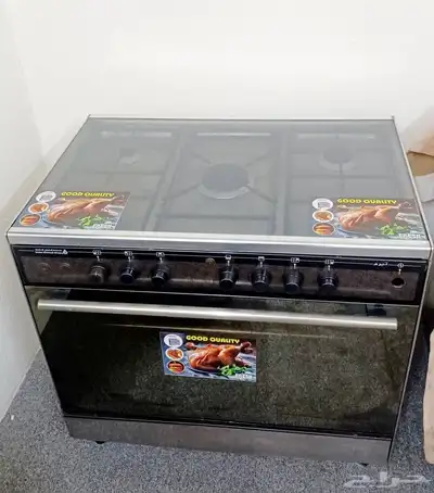 For sell 5 barnar cooking range  Italy  60 90 0