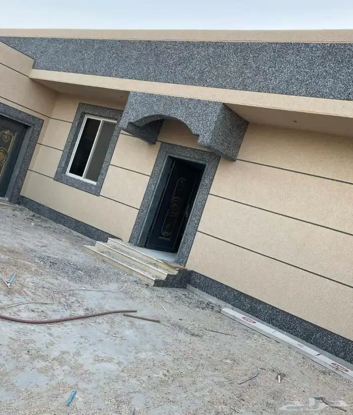 أعمال التلييس والترميمات   تنفيذ جميع أعمال التلييس ال 0