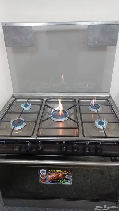 For sell 5 barnar cooking range  Italy  60 90 3