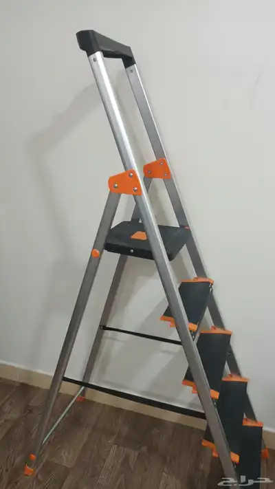 سرير كبير و صغير بدورين مع سلم 5