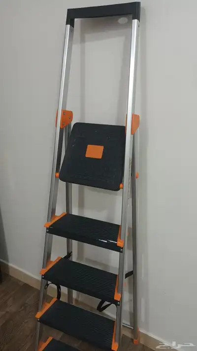 سرير كبير و صغير بدورين مع سلم 6