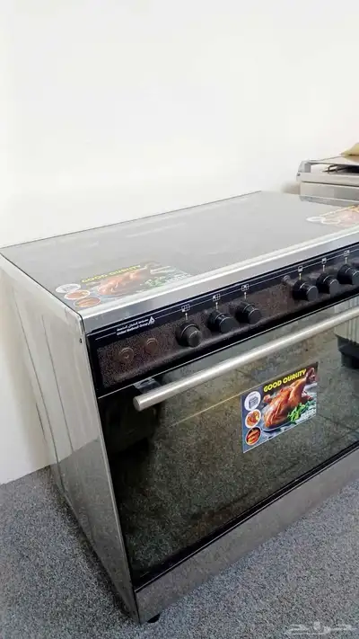 For sell 5 barnar cooking range  Italy  60 90 2