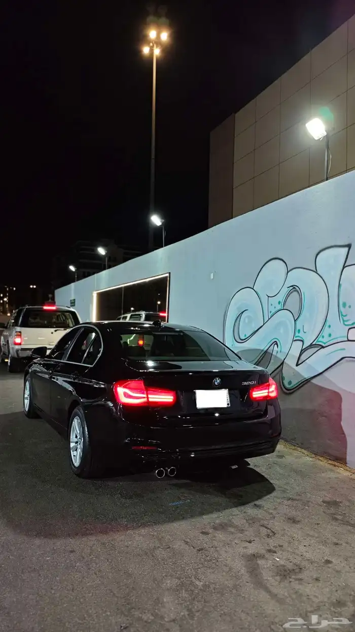 BMW 320i بي ام دبليو 11