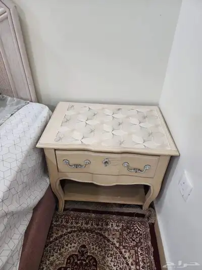 غرفة نوم كاملة مستعملة في حالة ممتازة 2