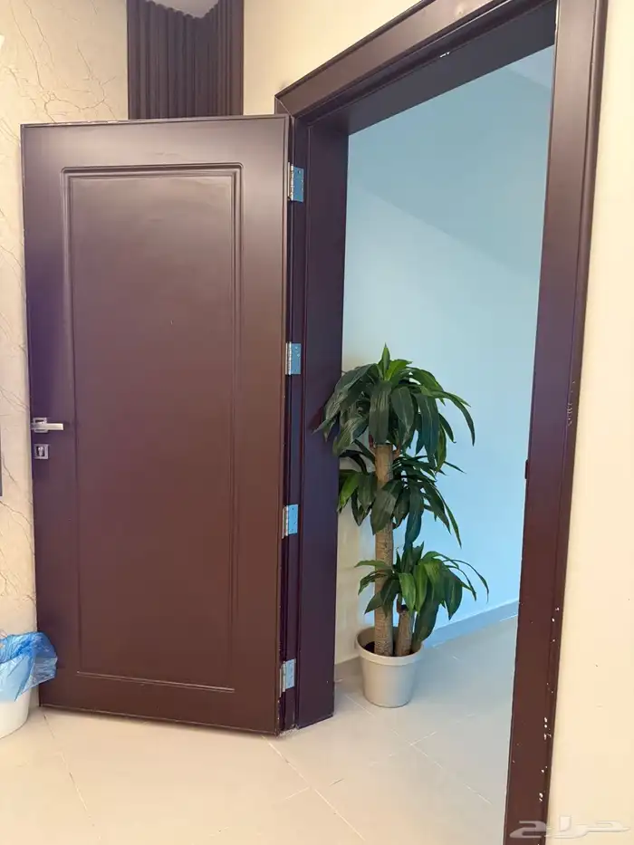 نجار أبواب فك وشراء مستعمل وصيانه وتصليح خزاين 0