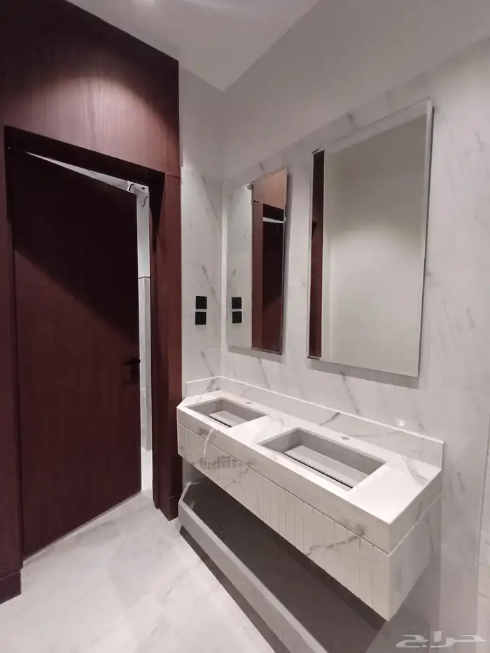 للبيع دور علوي بصك مستقل حي الرمال عبير 4