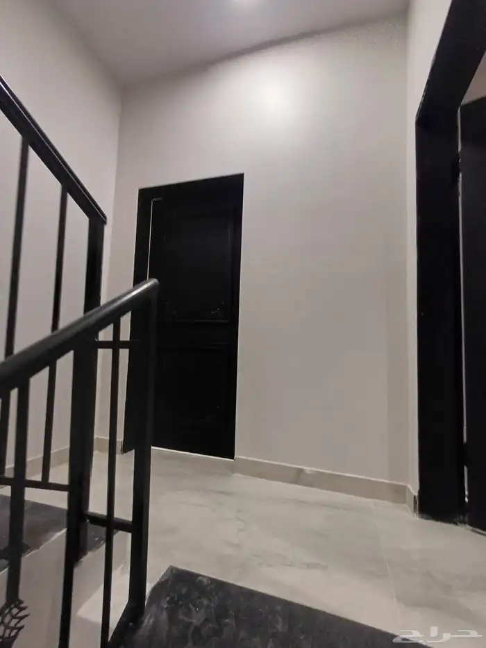 للبيع دور علوي بصك مستقل حي الرمال عبير 0